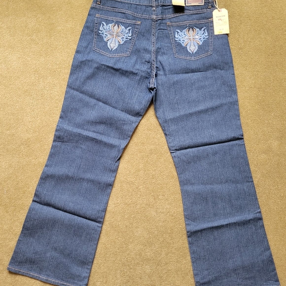 4. NWT Richcow Jean's RC Plus Size 20 - Picture 9 of 11